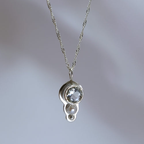 Silver and green gemstone necklace with pearl accent  | Made with Grace | handmade jewellery nz